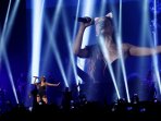 konser-perdana-ariana-grande-di-indonesia_20150826_215649.jpg