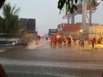 kontainer-terbakar_20160509_201751.jpg
