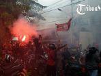 konvoi-penyambutan-skuad-persis-solo-setelah-memenangkan-trofi-liga-2.jpg