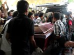 korban-banjir-bandang-sibolangit-medan_20160518_153938.jpg