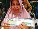 korban-banjir-samarinda-kelaparan-biskuit-jatah-balita-pun-direbuti-orang-tua.jpg