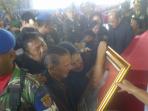 korban-heli-jatuh_20160322_080627.jpg