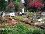 korban-kecelakaan-di-cikidang-dimakamkan_20180909_120906.jpg