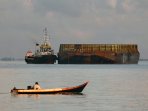 korban-pembajakan-berhasil-dipulangkan_20160424_020838.jpg
