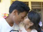 korban-pembajakan-kapal-disambut-keluarga-di-tarakan_20160424_021130.jpg