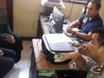 korban-perkosaan-sedang-diperiksa-anggota-polsek-rumpin_20171024_181128.jpg