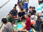 korban-tenggelamnya-kapal-km-lingkar-di-perairan-aru-maluku_20171127_182549.jpg