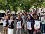 3 Tahun Tragedi Kanjuruhan, Poster Wajah Korban Berdiri Tuntut Keadilan di Depan Kantor Komnas HAM