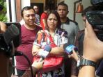 kordinator-penonton-bayaran-alias-alay-elly-sugigi-tengah_20160229_172204.jpg