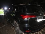 kpk-amankan-mobil-diduga-hasil-ott-pejabat-bakamla_20161214_225128.jpg