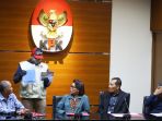 kpk-konpers-ott-suap-di-kalimantan-timur_20191017_005813.jpg