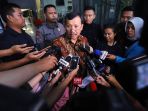 kpk-periksa-sekda-jabar_20181129_191609.jpg