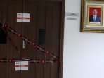 kpk-segel-ruangan-panitera-pn-jakpus_20160420_214210.jpg