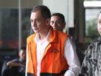 kpk-tahan-nofel-hasal-terkait-korupsi-di-bakamla_20170811_183612.jpg