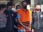 kpk-tahan-rafael-alun-trisambodo_20230403_204401.jpg