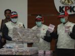 kpk-tunjukkan-barang-bukti-ott-koni_20181220_131555.jpg