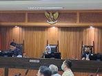 kppu-minyak-goreng-sidang.jpg