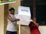 kpu-distribusikan-logistik-pemilu-di-pulau-terluar-kepri_20190415_125729.jpg