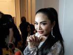 krisdayanti-ditemui-di-kawasan-sudirman-jakarta-selatan.jpg
