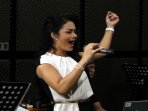 krisdayanti-latihan-untuk-konser-traya_20150428_194905.jpg