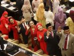 krisdayanti-resmi-jadi-anggota-dpr_20191001_143954.jpg