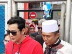 kriss-hatta-didampingi-kerabat-keluar-dari-lp-cipinang.jpg