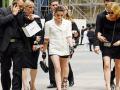 kristen-stewart-berjalan.jpg