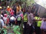 kronologi-bus-masuk-jurang.jpg