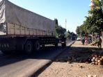 kronologi-kecelakaan-maut-di-lumajang-truk-tronton-tabrak-lapak-pedagang-1-tewas-dan-5-luka-berat.jpg