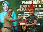 ksad-dudung-serahkan-bantuan-rumah-dinas-kodim.jpg