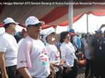 ksp-moeldoko-dan-para-menteri-senam-bareng_20180917_100900.jpg