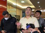 kuasa-hukum-akbp-dody-prawiranegara-cs-saat-konferensi-pers-di-polres-metro-jakarta-selatan.jpg