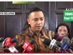 kuasa-hukum-ronny-talapessy-serahkan-putusan-richard-eliezer-ke-ketua-majelis-hakim.jpg