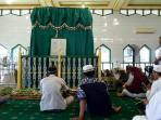 kuburan-syekh-muhammad-arsyad-albanjarijpg_20160328_114716.jpg