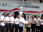 kunjungan-dirut-pln-ke-rscm_20170904_215155.jpg