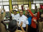 kunjungan-gubernur-dki-ke-sekolah-dasar_20171018_185354.jpg