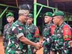 kunjungan-kerja-anrem-174atw-sambangi-satgas-yonif-725woroagi_20221217_113433.jpg
