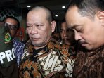 la-nyalla-mattalitti-usai-diperiksa-ditahan-kejagung_20160601_155803.jpg