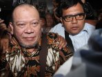 la-nyalla-tiba-di-kejagung_20160602_142234.jpg