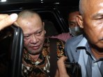 la-nyalla-tiba-di-kejagung_20160603_143631.jpg
