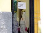 labkesda-kota-depok-lakukan-tes-swab-suspect-covid-19_20200423_181738.jpg