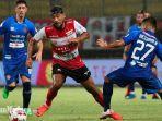 laga-madura-united-vs-persiraja-banda-aceh.jpg