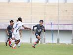 laga-uji-coba-persita-tangerang-ve-persipura-jayapura-di-stadion-indomilk-arena.jpg