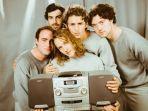 lagu-i-love-you-so-dari-the-walters-pertama-kali-dirilis-pada-tahun-2014.jpg