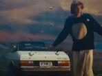 Lirik dan Terjemahan Lagu IF AND/OR WHEN - Ruel: Livin Like I'm Not Afraid of The End