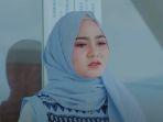lagu-mana-janjimu-dinyanyikan-oleh-nazia-marwiana-berikut-liriknya.jpg