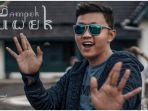 lagu-sampek-tuwek-dipopulerkan-oleh-denny-caknan-berikut.jpg