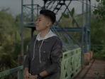 lagu-sebelum-putus-dinyanyikan-oleh-arief-berikut-liriknya.jpg