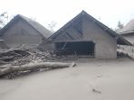 lahar-dingin-gunung-semeru-luluh-lantahkan-desa-supiturang_20211205_190140.jpg