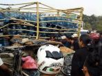 laka-maut-jembatan-cimandeng_20170710_234927.jpg